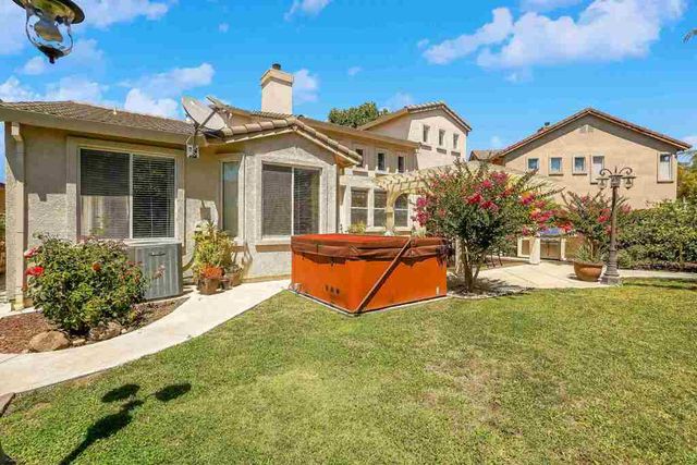 327 327 Brookview Way, Hayward, CA 94544