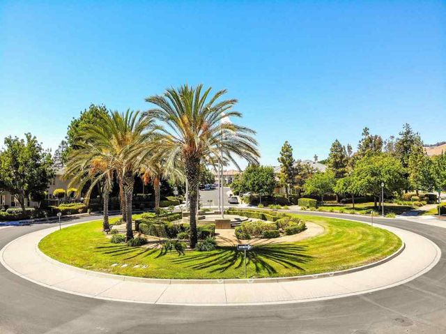 327 327 Brookview Way, Hayward, CA 94544