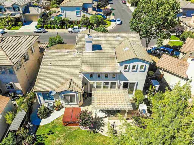 327 327 Brookview Way, Hayward, CA 94544