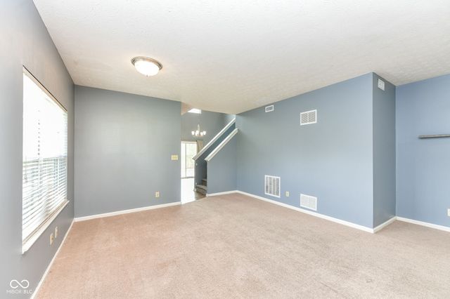 5880 Gadsen Drive, Plainfield, IN 46168