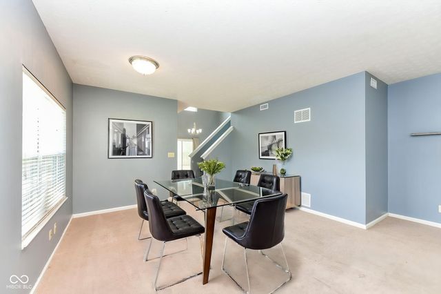 5880 Gadsen Drive, Plainfield, IN 46168