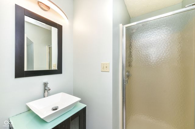 5880 Gadsen Drive, Plainfield, IN 46168