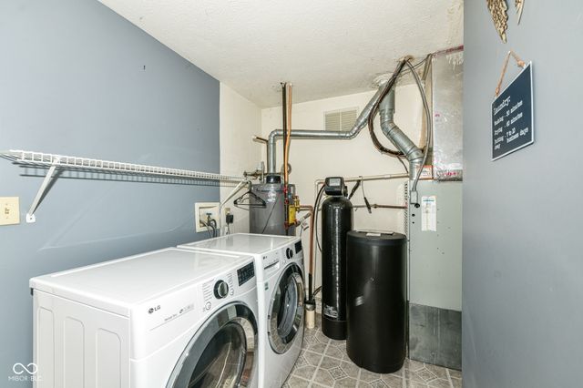 5880 Gadsen Drive, Plainfield, IN 46168