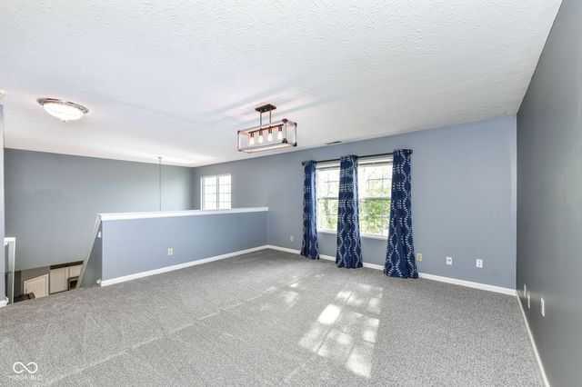 5880 Gadsen Drive, Plainfield, IN 46168