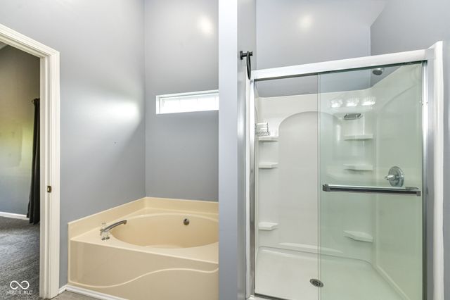 5880 Gadsen Drive, Plainfield, IN 46168