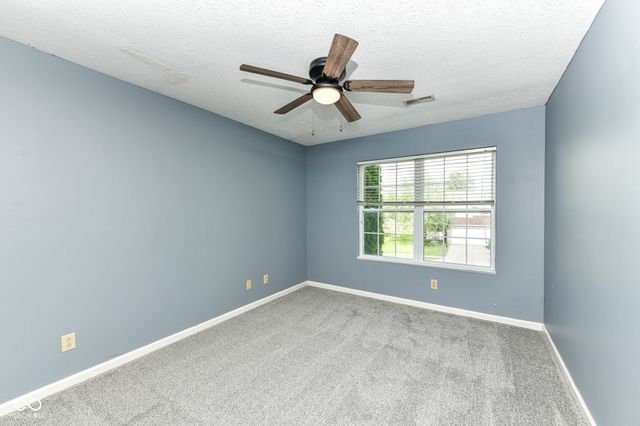 5880 Gadsen Drive, Plainfield, IN 46168