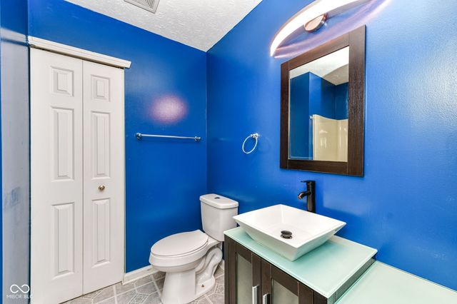 5880 Gadsen Drive, Plainfield, IN 46168