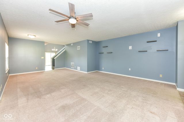 5880 Gadsen Drive, Plainfield, IN 46168