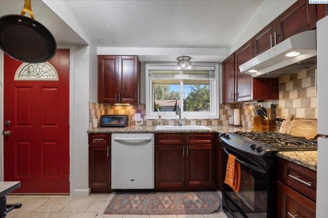 1510 Wilson Street, Richland, WA 99354