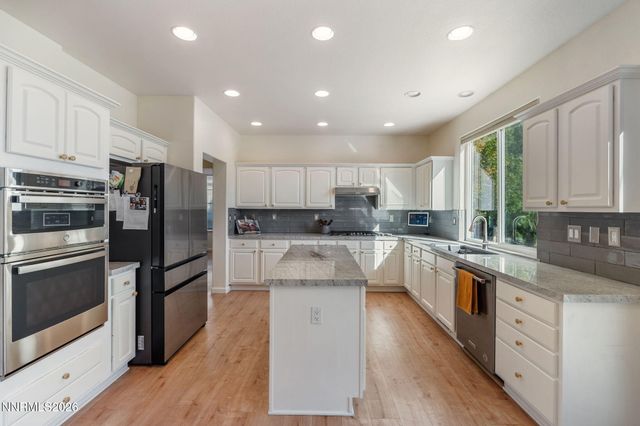 6736 Cinnamon Drive, Sparks, NV 89436