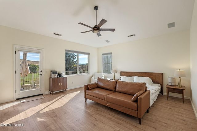 6736 Cinnamon Drive, Sparks, NV 89436