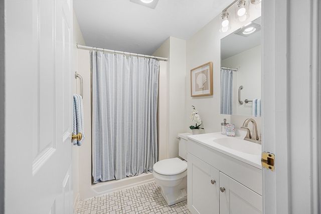 289 Elm St 15, Medford, MA 02155