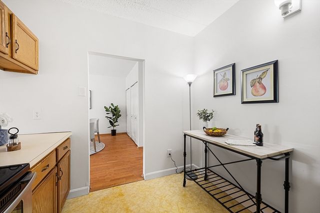 289 Elm St 15, Medford, MA 02155