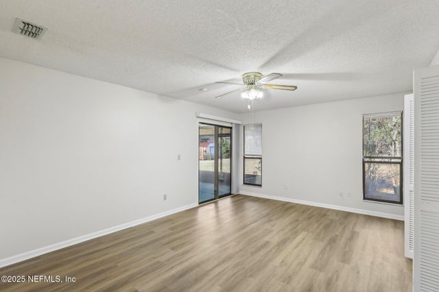 2566 SANDLEWOOD Circle, Orange Park, FL 32065