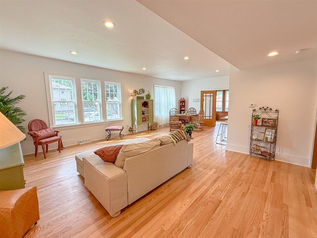 402 S Main Street, Berrien Springs, MI 49103