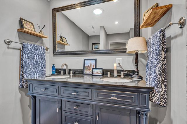 3259 Rasmont RD, Roanoke, VA 24018