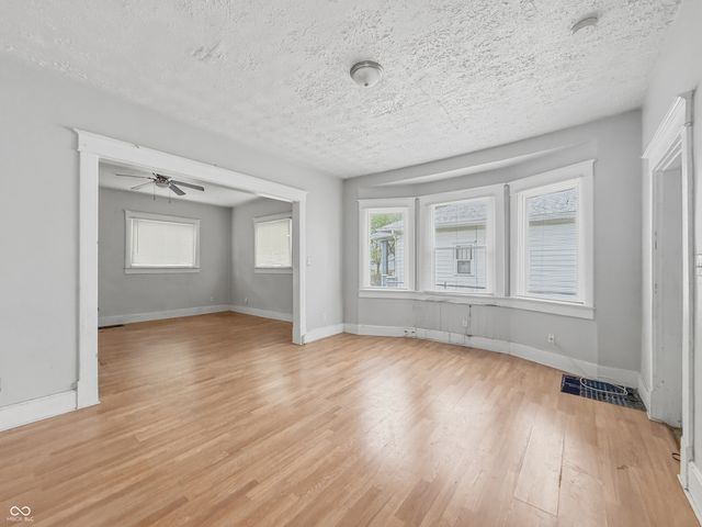 3032 Boulevard Place, Indianapolis, IN 46208