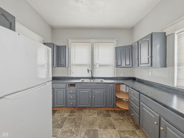 3032 Boulevard Place, Indianapolis, IN 46208