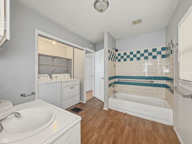 3032 Boulevard Place, Indianapolis, IN 46208