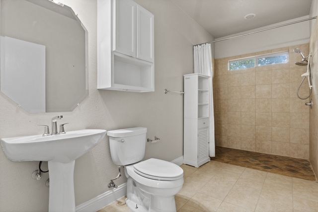 537 Shady Oaks Trail, Burleson, TX 76028