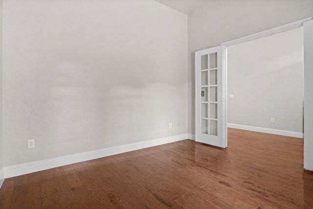 537 Shady Oaks Trail, Burleson, TX 76028