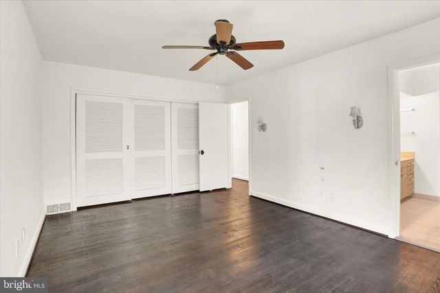 2840 SUNSET DR, Camp Hill, PA 17011