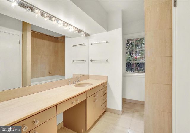 2840 SUNSET DR, Camp Hill, PA 17011