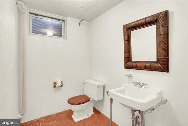 2840 SUNSET DR, Camp Hill, PA 17011