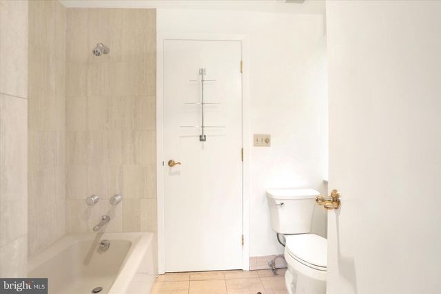 2840 SUNSET DR, Camp Hill, PA 17011