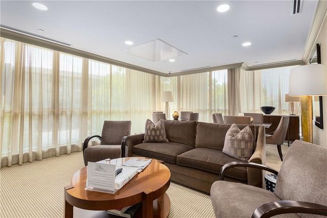750 Park Avenue NE 27S, Atlanta, GA 30326
