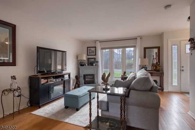 132 Mcpeek Rd, Andover Twp., NJ 07848