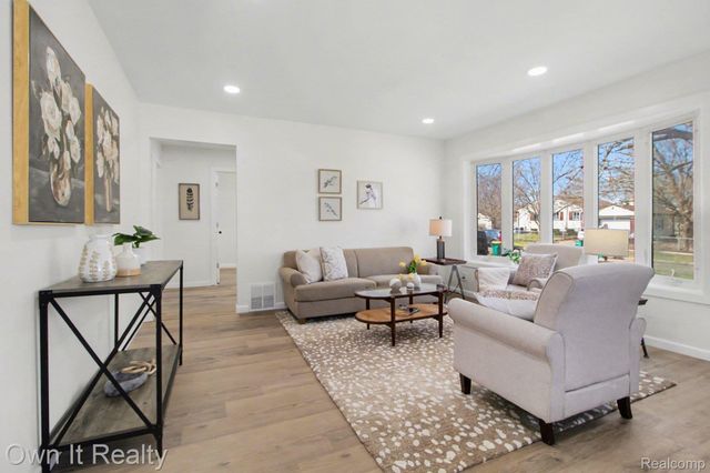 1555 Levona Street, Ypsilanti, MI 48198