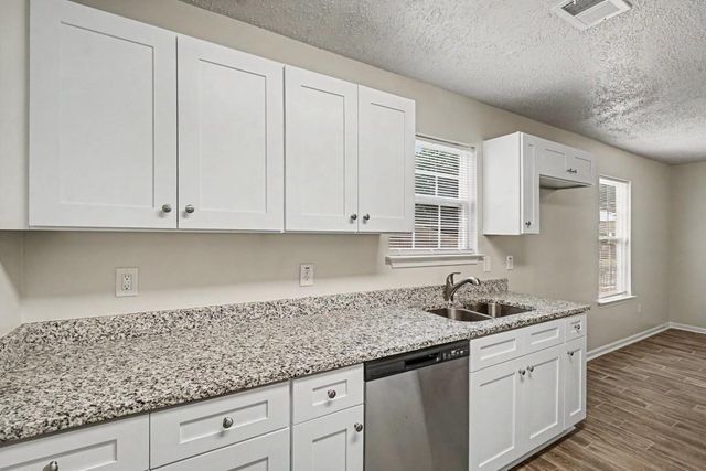 354 McArthur Drive, Marietta, GA 30060
