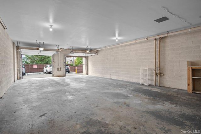 89 N Broadway 204, White Plains, NY 10603