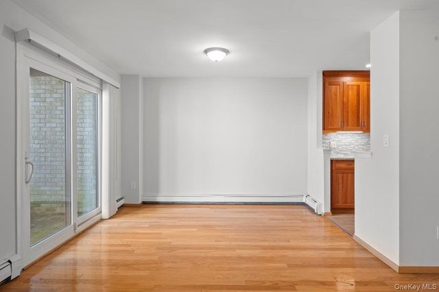 89 N Broadway 204, White Plains, NY 10603