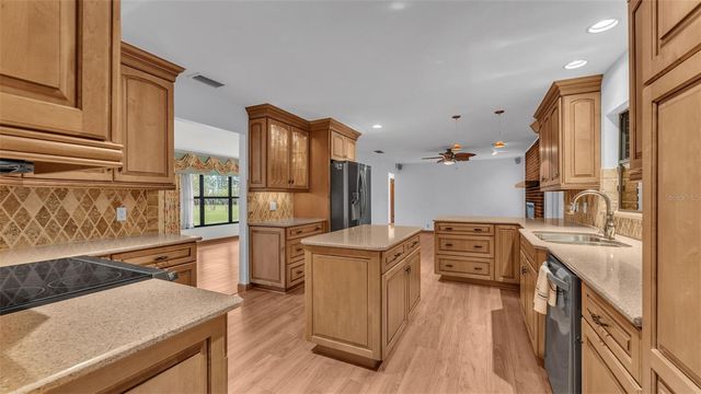 9240 MOORE ROAD, Lakeland, FL 33809