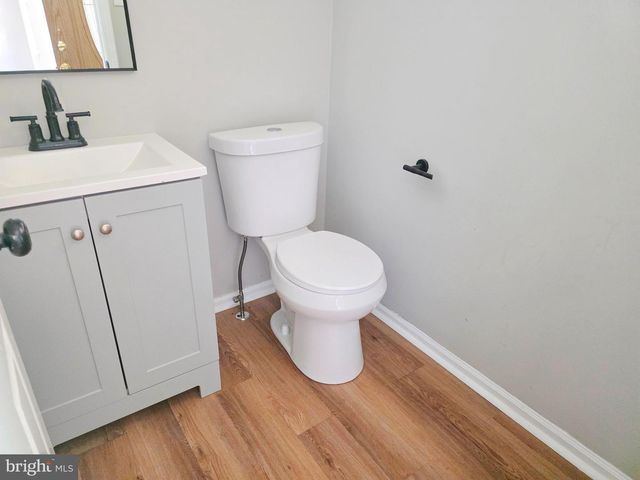 5 CHAPEL CIR, Sicklerville, NJ 08081