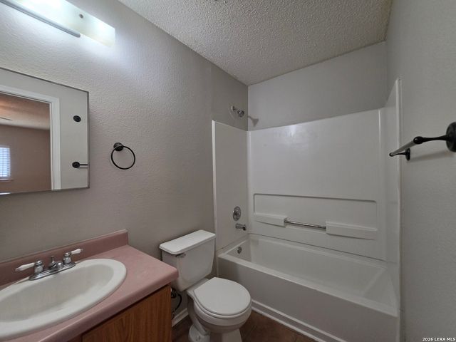 10014 SUNSET PL, San Antonio, TX 78245
