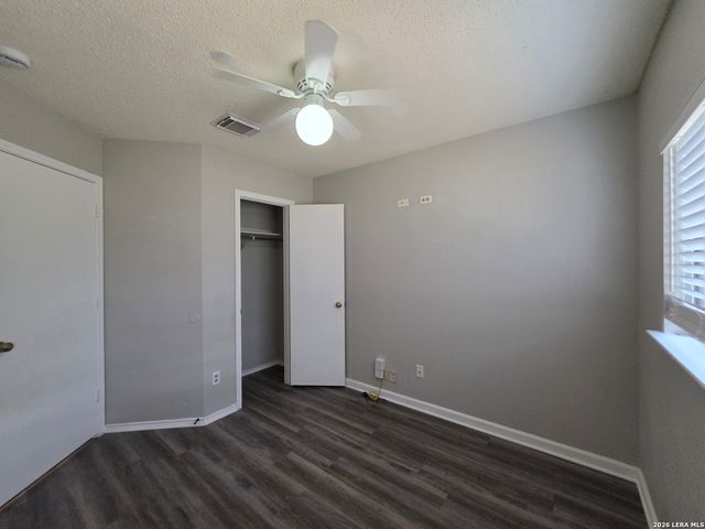 10014 SUNSET PL, San Antonio, TX 78245