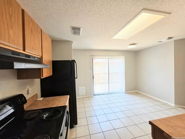 10014 SUNSET PL, San Antonio, TX 78245