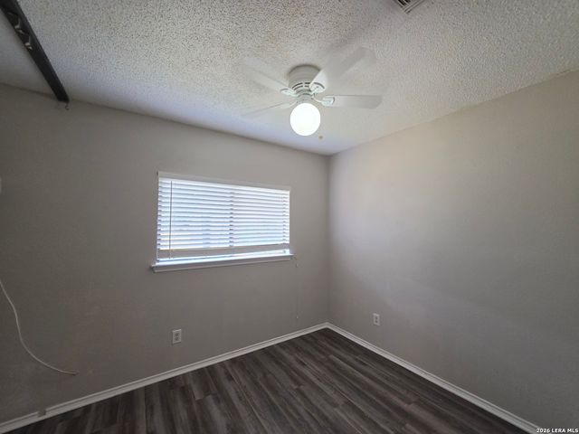 10014 SUNSET PL, San Antonio, TX 78245