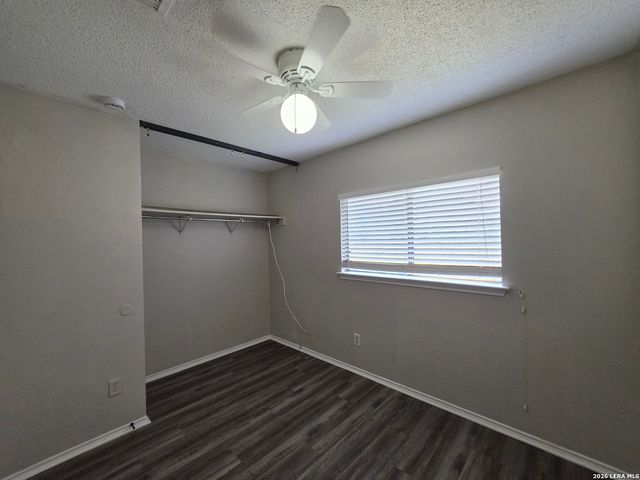10014 SUNSET PL, San Antonio, TX 78245