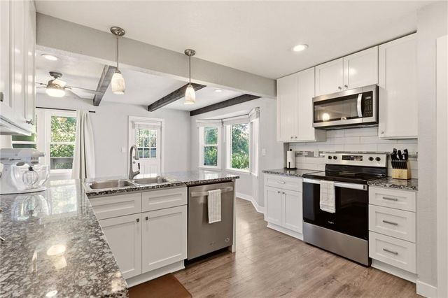 9611 E 80th Terrace, Raytown, MO 64138