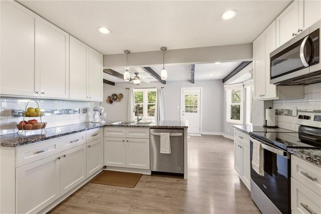 9611 E 80th Terrace, Raytown, MO 64138