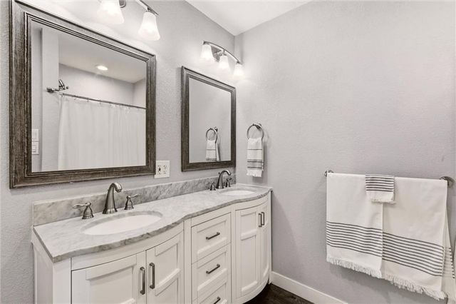 9611 E 80th Terrace, Raytown, MO 64138