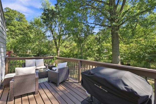 9611 E 80th Terrace, Raytown, MO 64138