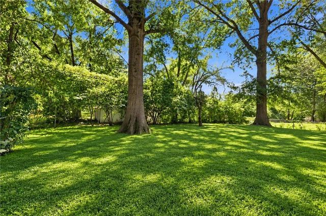 9611 E 80th Terrace, Raytown, MO 64138