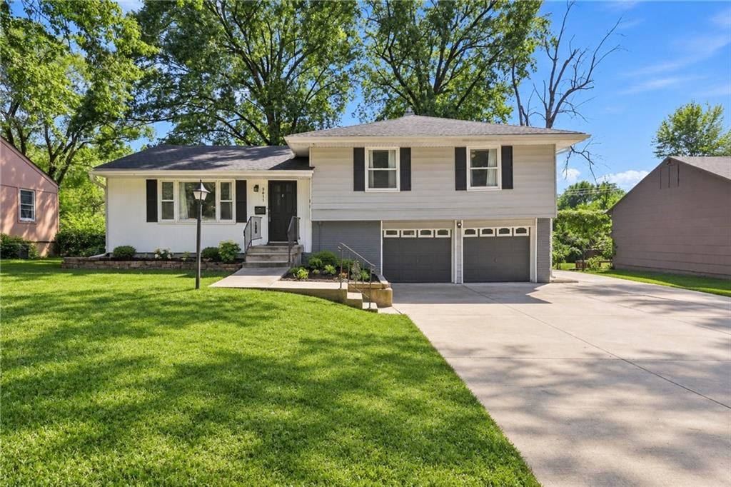 9611 E 80th Terrace, Raytown, MO 64138