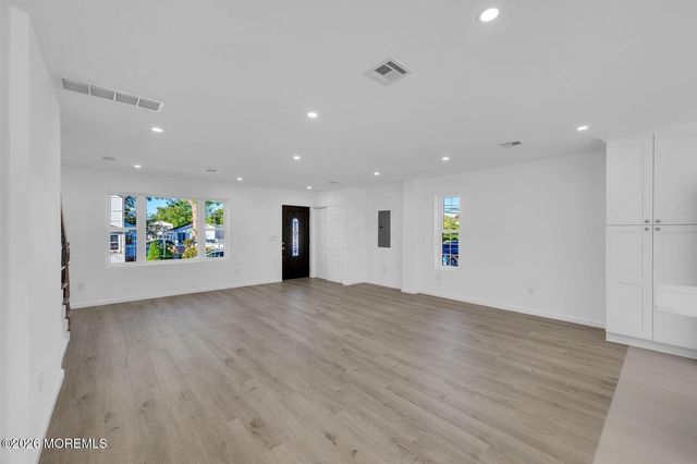 440 Aumack Avenue, Union Beach, NJ 07735