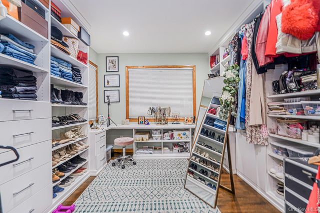 27 Witteman Place, Staten Island, NY 10301